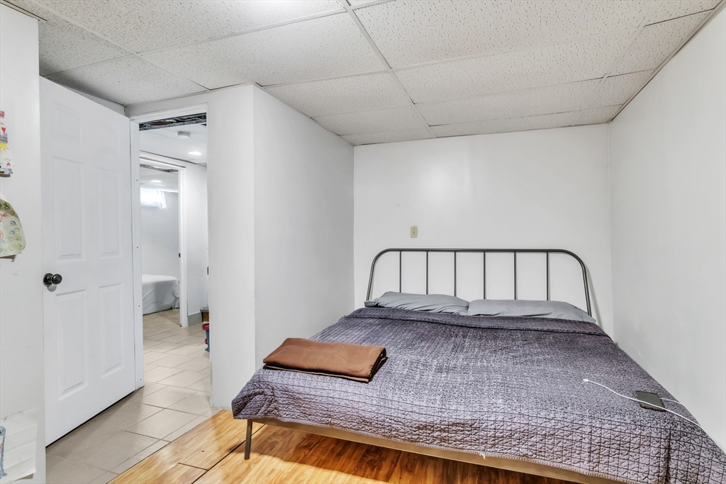 166 Hancock Street Springfield, MA 01109 - Photo 30 of 33