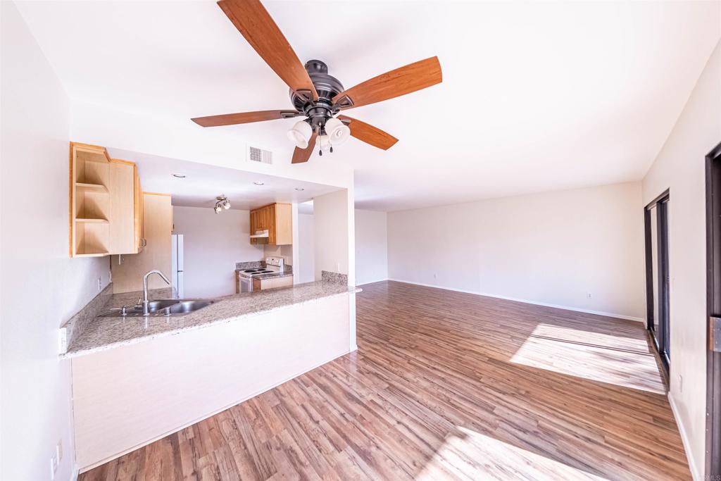 2374 Caringa Way Carlsbad, CA 92009 - Photo 20 of 41