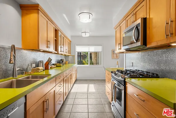 $9,900 | 5127 Gaynor Avenue, Encino, CA 91436