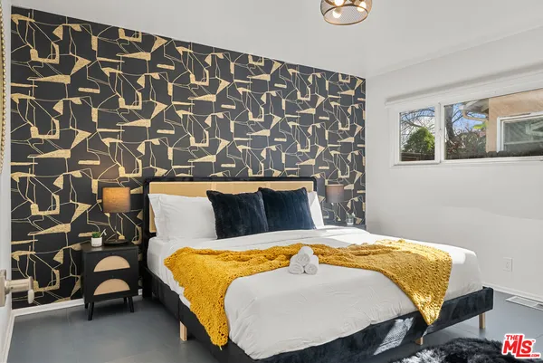 $9,900 | 5127 Gaynor Avenue, Encino, CA 91436