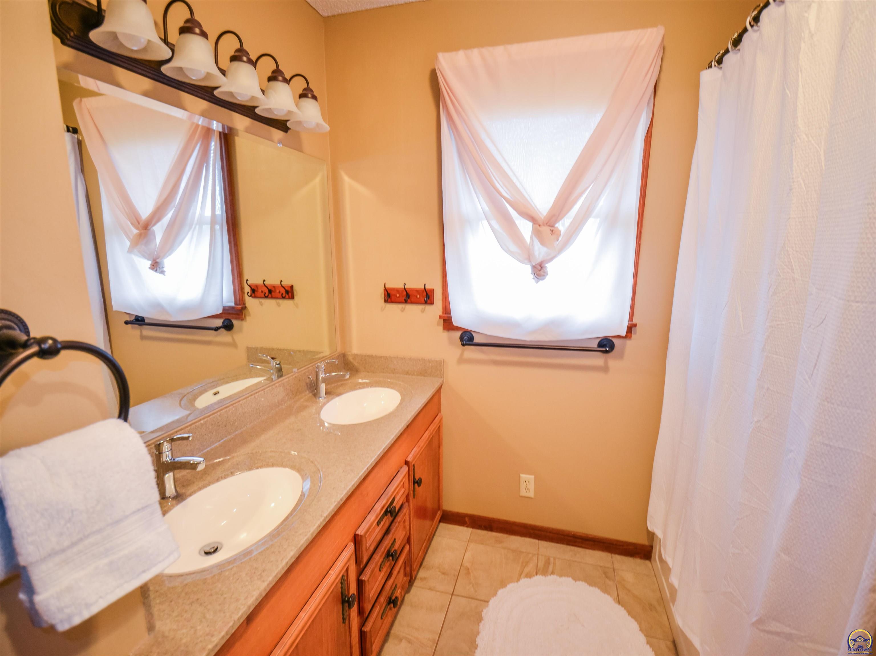 1786 Rd E5 Emporia, KS 66801 - Photo 23 of 62