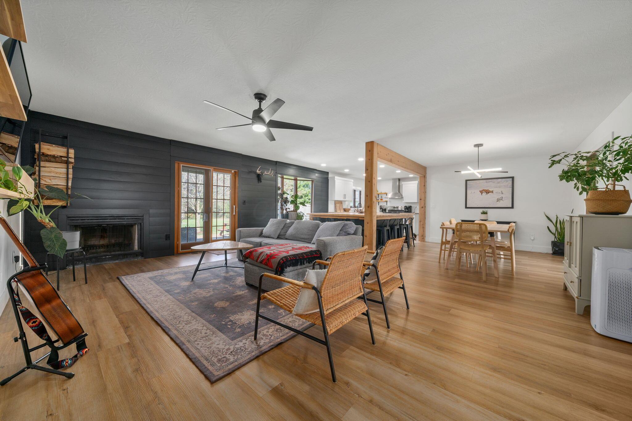 3984 Liberty Road Delaware, OH 43015 - Photo 7 of 48 Great Room