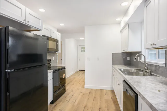 $250,000 | 418 Center Avenue, Sturgis, MI 49091