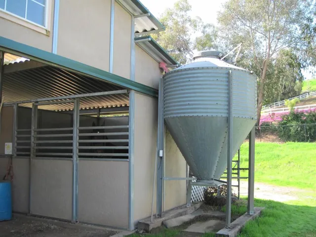 a view of a interior of the house