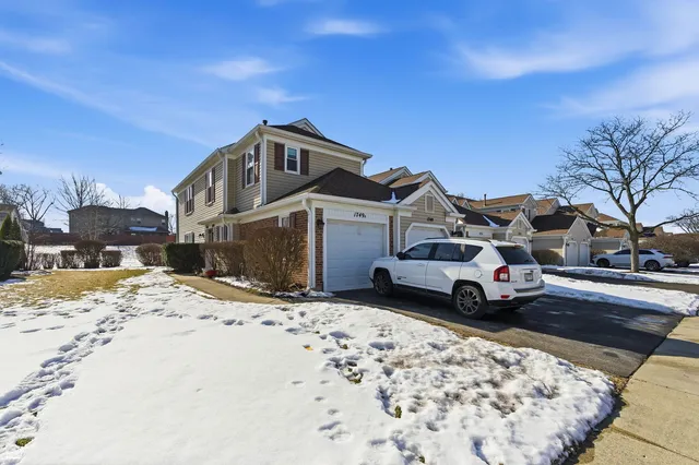 $249,999 | 1749 Vermont Drive, Elk Grove Village, IL 60007