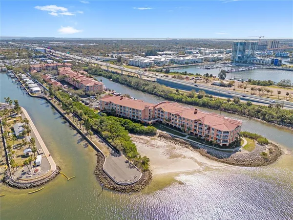 $2,800 | 5000 Culbreath Key Way, Unit 4204, Tampa, FL 33611