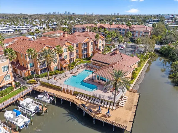 $2,800 | 5000 Culbreath Key Way, Unit 4204, Tampa, FL 33611