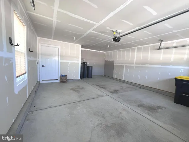 a view of a garage