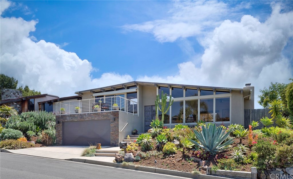 1450 Morningside Drive Laguna Beach, CA 92651 - Photo 12 of 33 Drought tolerant, easy maintenance landscape