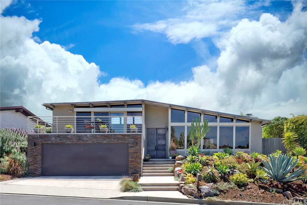 1450 Morningside Drive Laguna Beach, CA 92651 - Photo 3 of 33 Post & Beam Modern split level with drought-tolerant landscaping