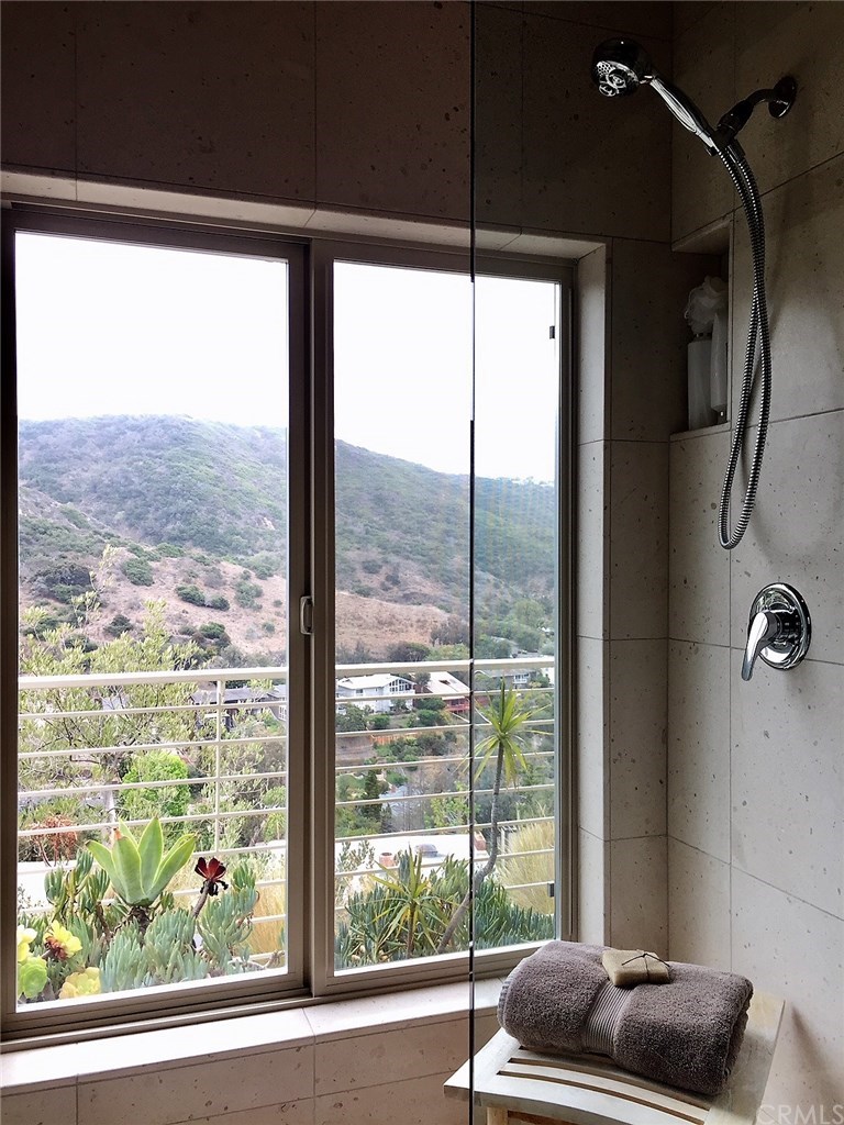 1450 Morningside Drive Laguna Beach, CA 92651 - Photo 25 of 33 Bring the Outdoors in on warm summer days