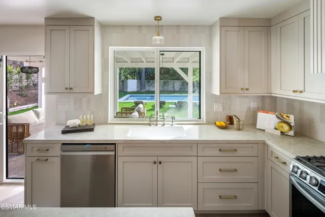 $1,749,000 | 22534 Malden Street, West Hills, CA 91304