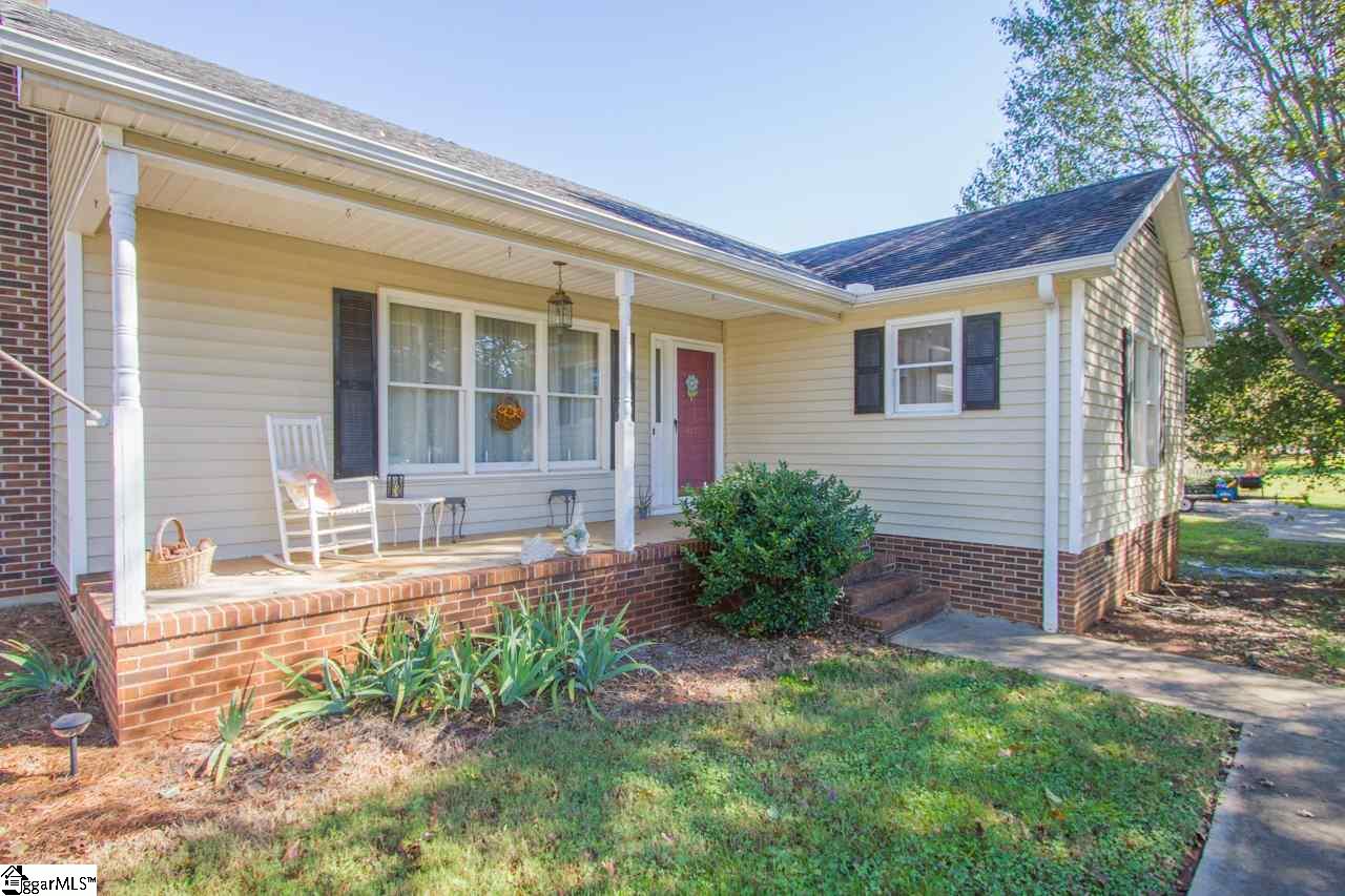 915 Crestview Road Easley, SC 29642 - Photo 2 of 36 Gallery Image 2