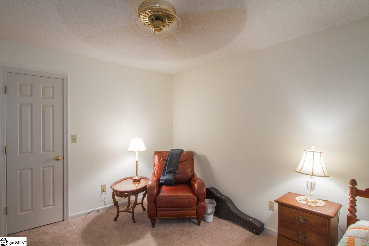 915 Crestview Road Easley, SC 29642 - Photo 19 of 36 Gallery Image 19