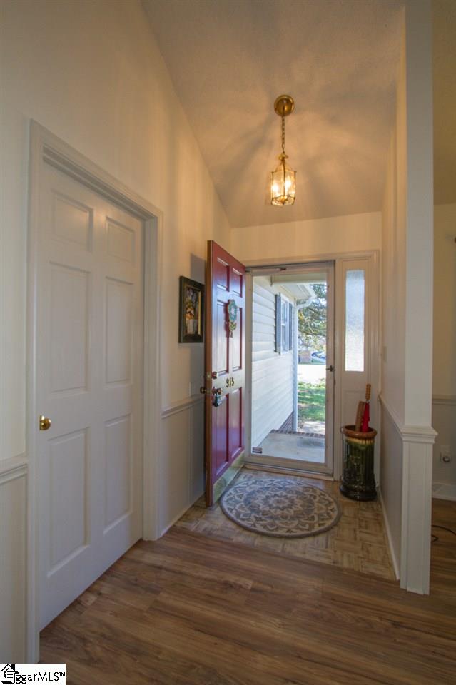 915 Crestview Road Easley, SC 29642 - Photo 3 of 36 Gallery Image 3