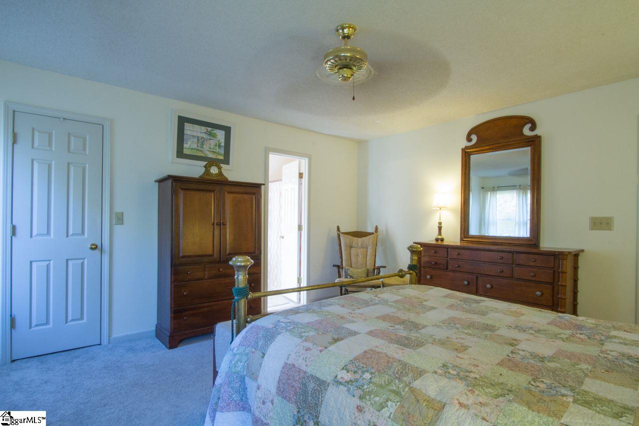 915 Crestview Road Easley, SC 29642 - Photo 27 of 36 Gallery Image 27