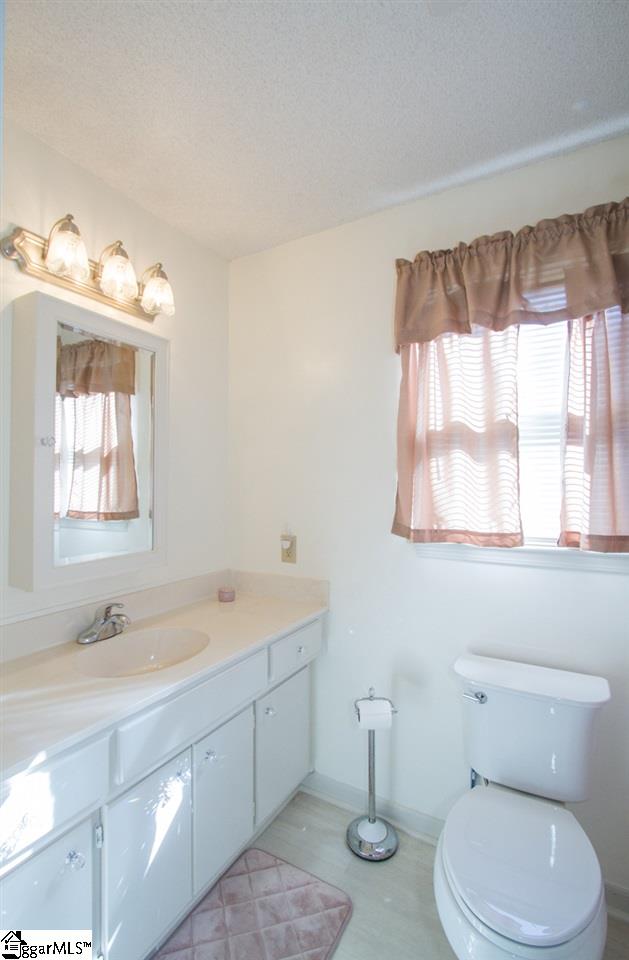 915 Crestview Road Easley, SC 29642 - Photo 29 of 36 Gallery Image 29