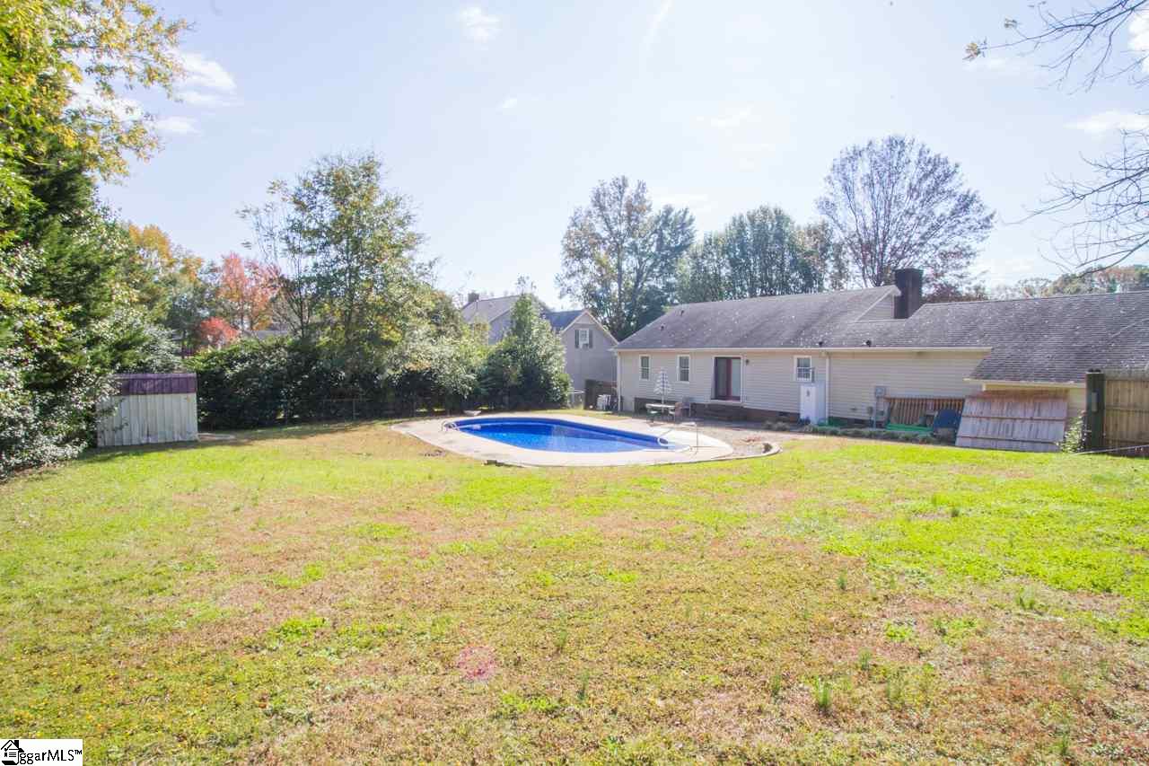 915 Crestview Road Easley, SC 29642 - Photo 33 of 36 Gallery Image 33