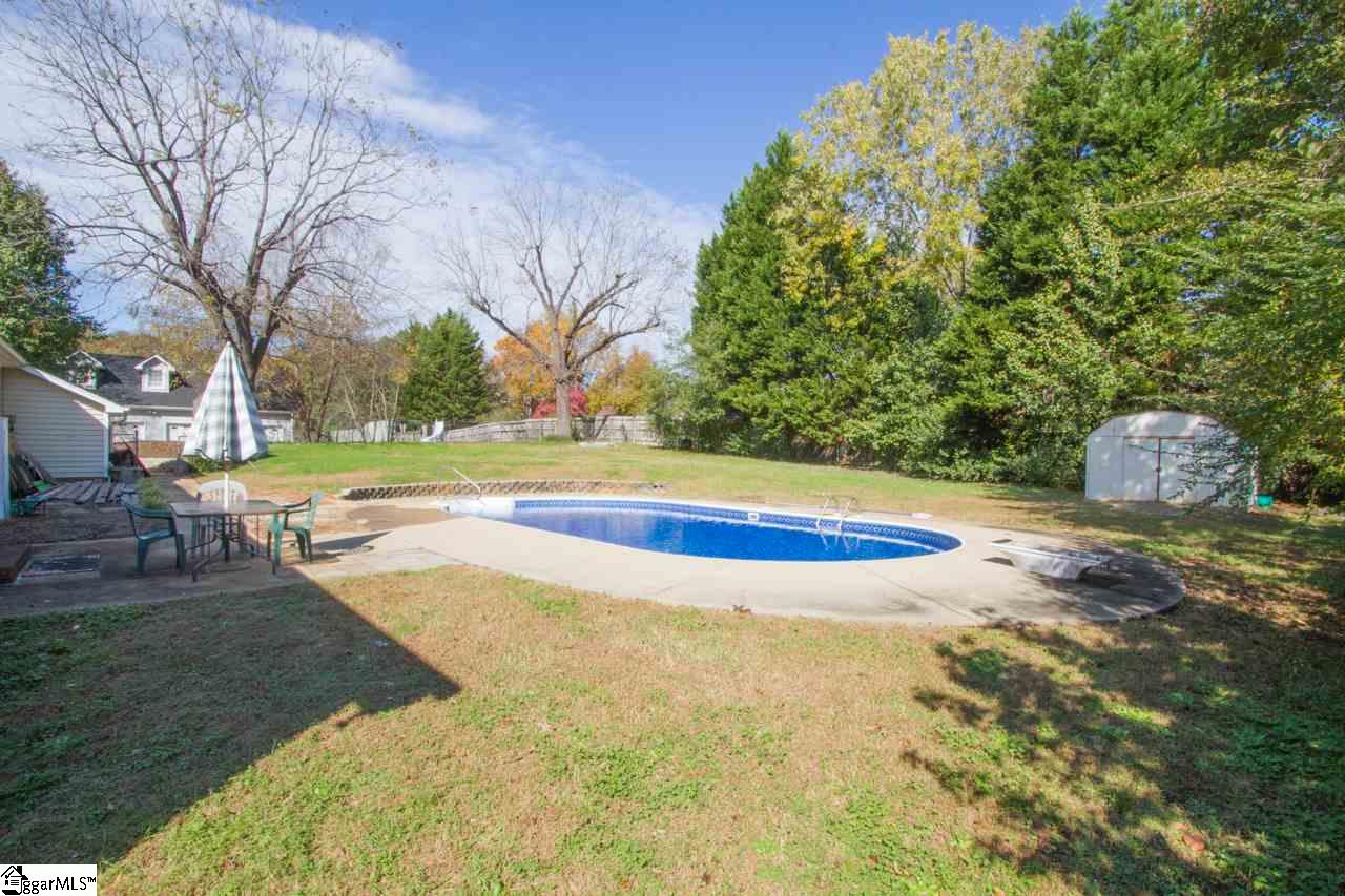 915 Crestview Road Easley, SC 29642 - Photo 35 of 36 Gallery Image 35