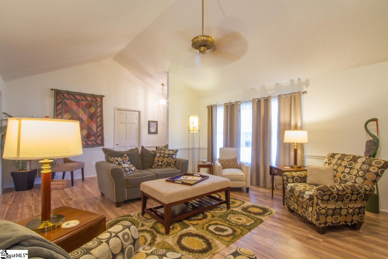 915 Crestview Road Easley, SC 29642 - Photo 6 of 36 Gallery Image 6