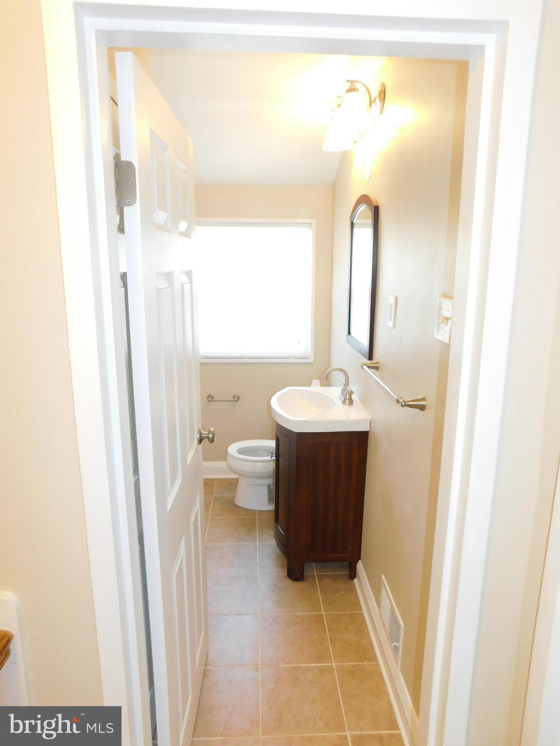 7846 Charlesmont Road Baltimore, MD 21222 - Photo 20 of 28 Modern Bath