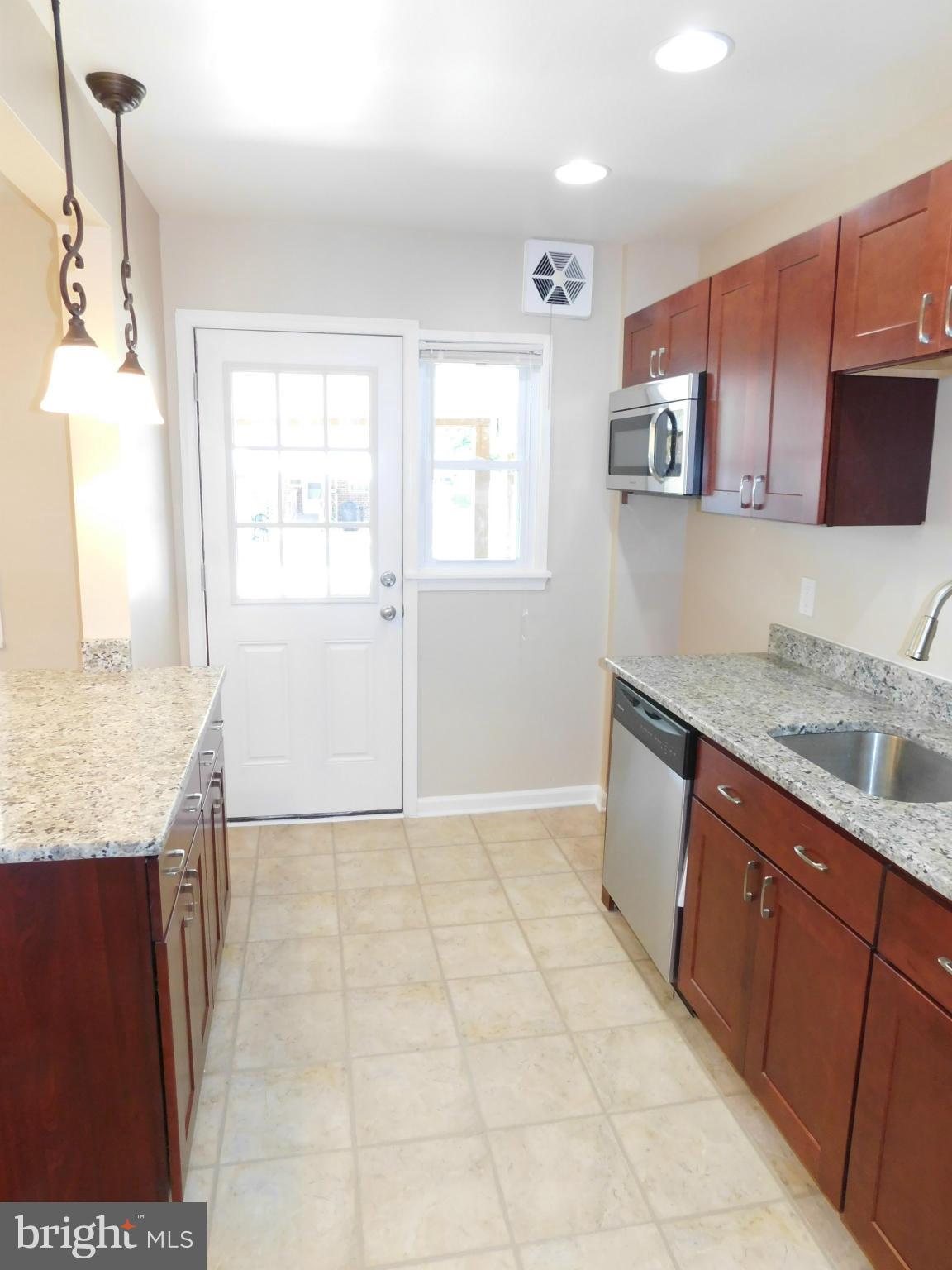 7846 Charlesmont Road Baltimore, MD 21222 - Photo 9 of 28 Kitchen