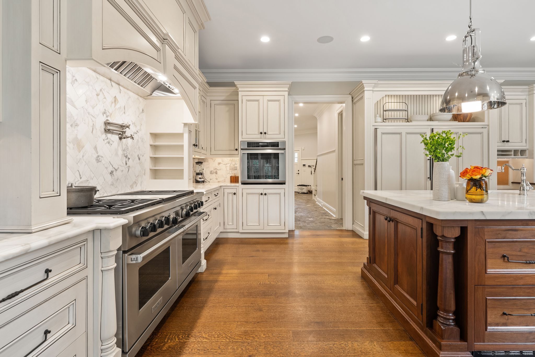 9 Greenbrier Road Westport, CT 06880 - Photo 14 of 40