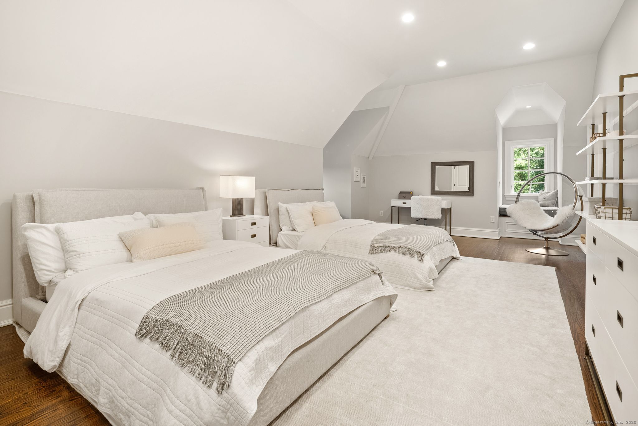 9 Greenbrier Road Westport, CT 06880 - Photo 31 of 40