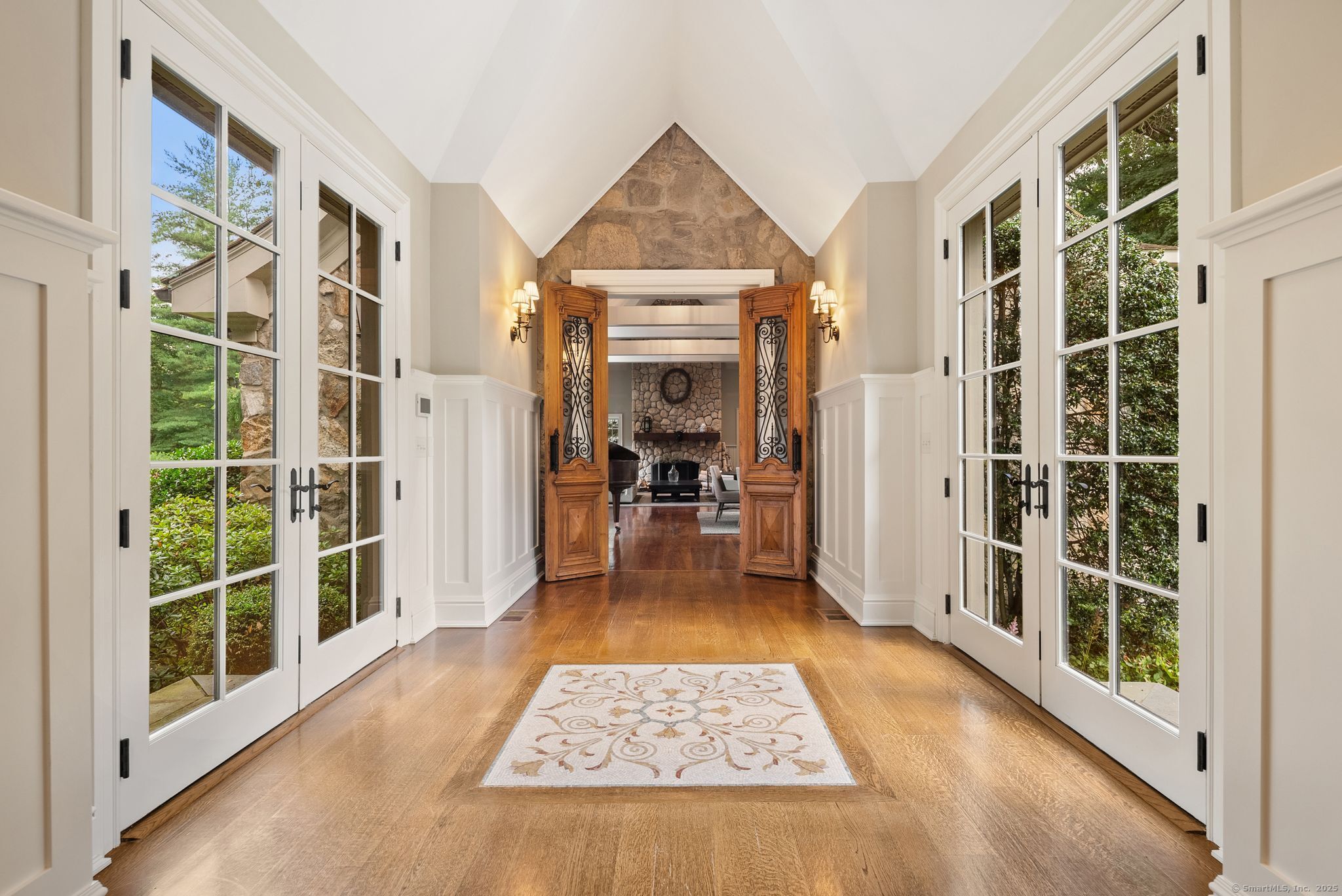 9 Greenbrier Road Westport, CT 06880 - Photo 34 of 40