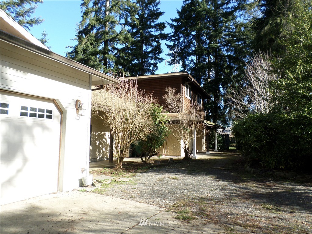 3011 169th Street Southeast Bothell, WA 98012 - Photo 3 of 19