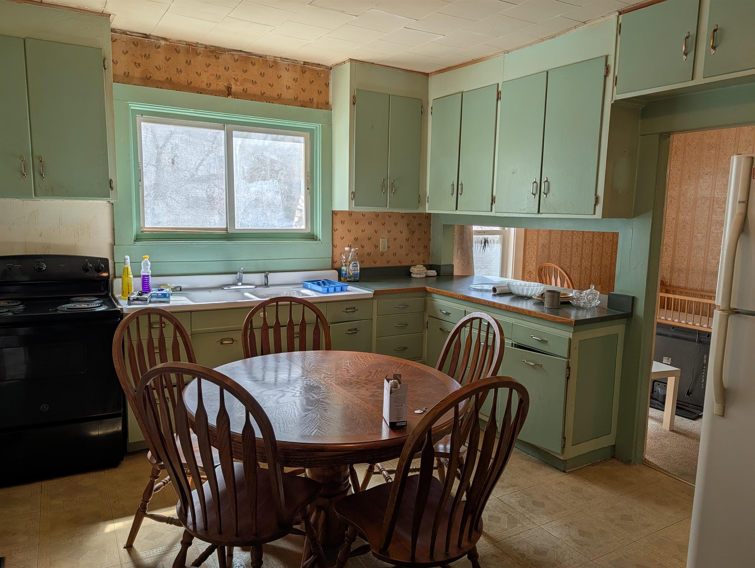152 Seminary Street Barre, VT 05641 - Photo 2 of 11