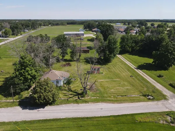 $33,500 | 325 Grant Street, Kahoka, MO 63445