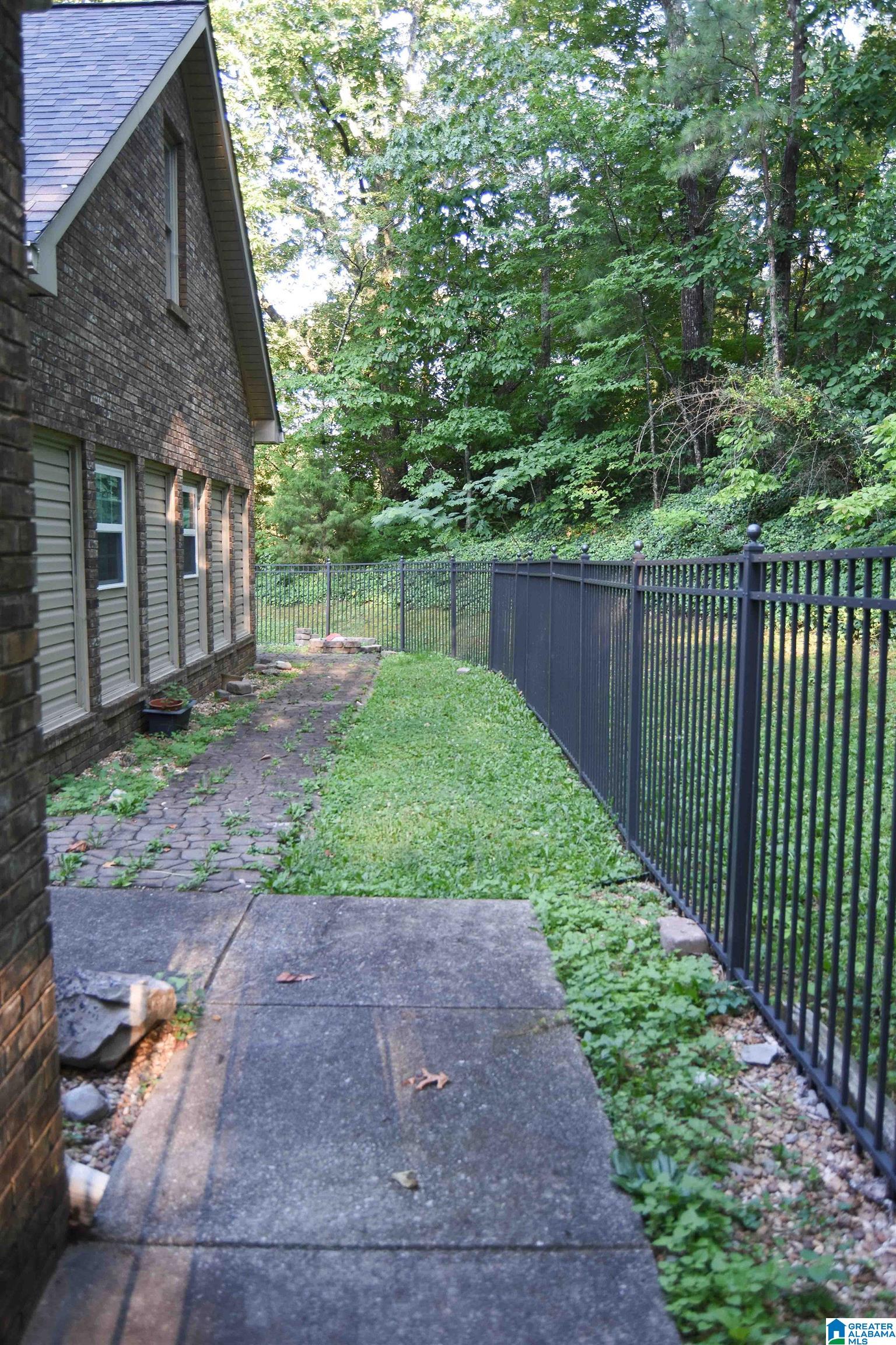 25 Timothy Trace Anniston, AL 36207 - Photo 9 of 74