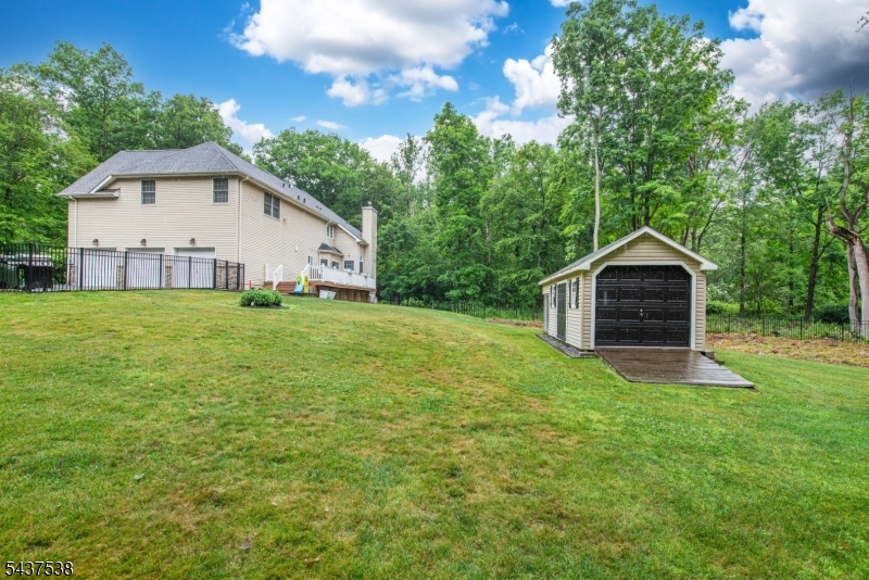 18 Stoneybrook Road Long Valley, NJ 07853 - Photo 43 of 49