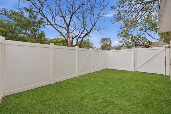 $318,000 | 218 Old English Drive, Jupiter, FL 33458