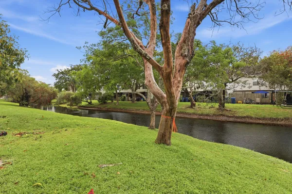 $318,000 | 218 Old English Drive, Jupiter, FL 33458