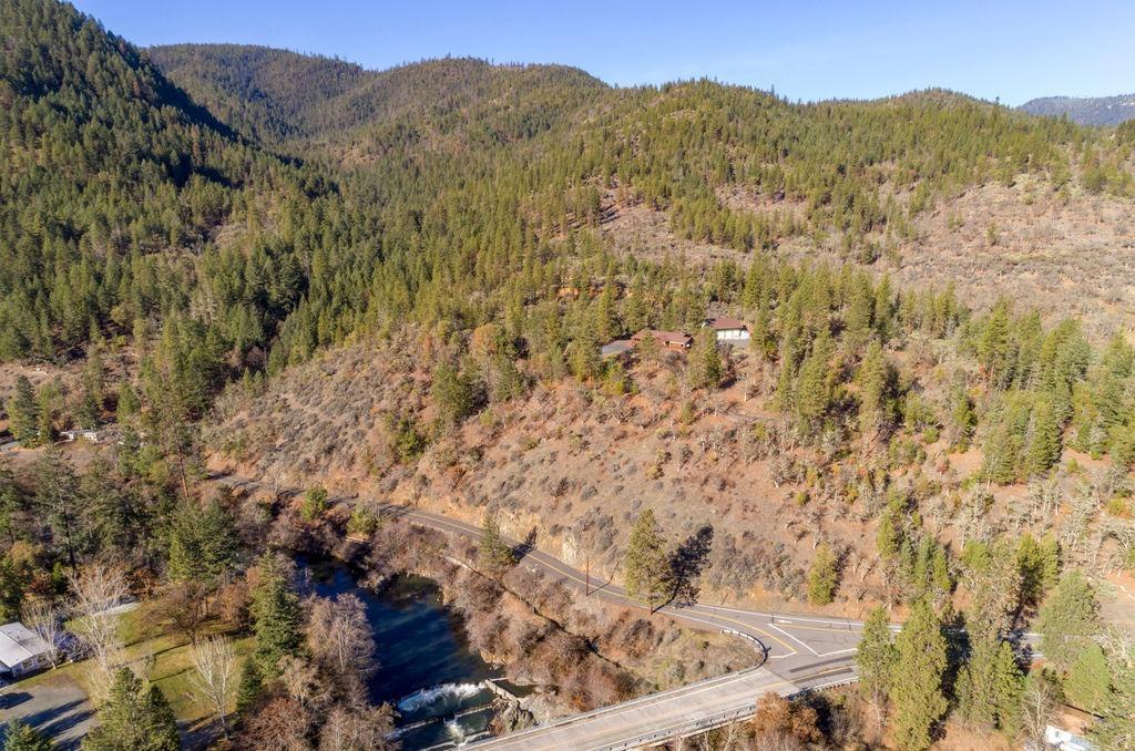 9196 Upper Applegate Road Jacksonville, OR 97530 - Photo 26 of 35 a view of a mountain in the distance