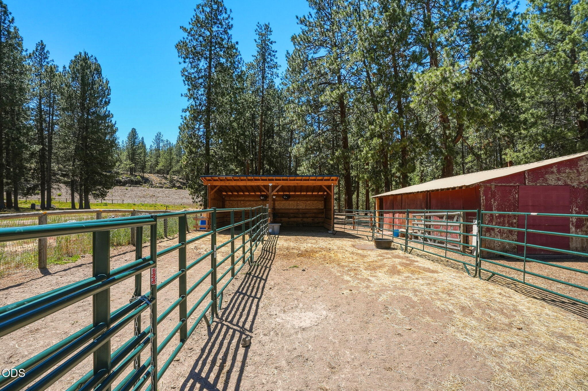 60315 Tekampe Road Bend, OR 97702 - Photo 42 of 74