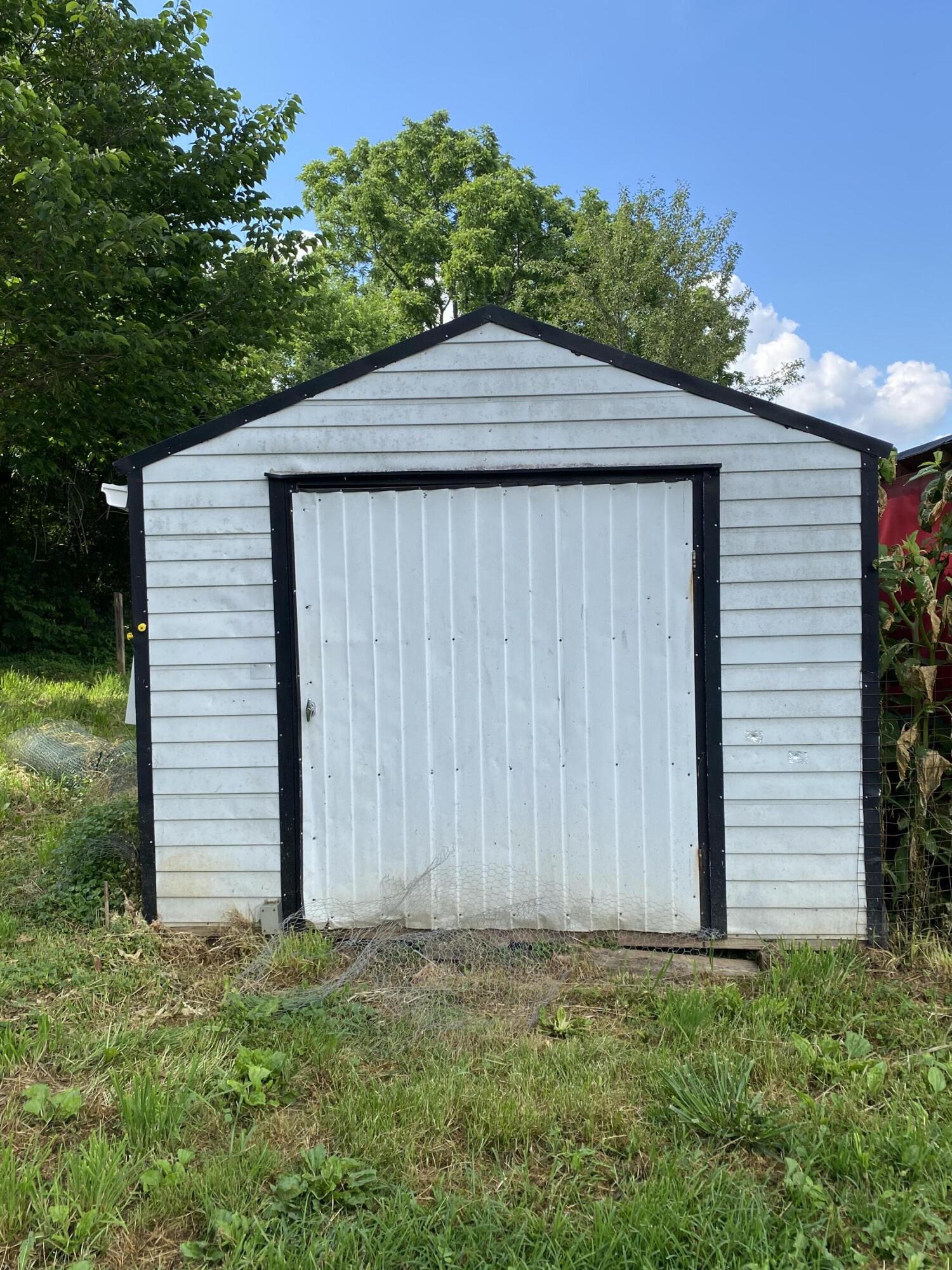 2202 Indian Ridge Road Johnson City, TN 37604 - Photo 13 of 18 13 - Storage Shed