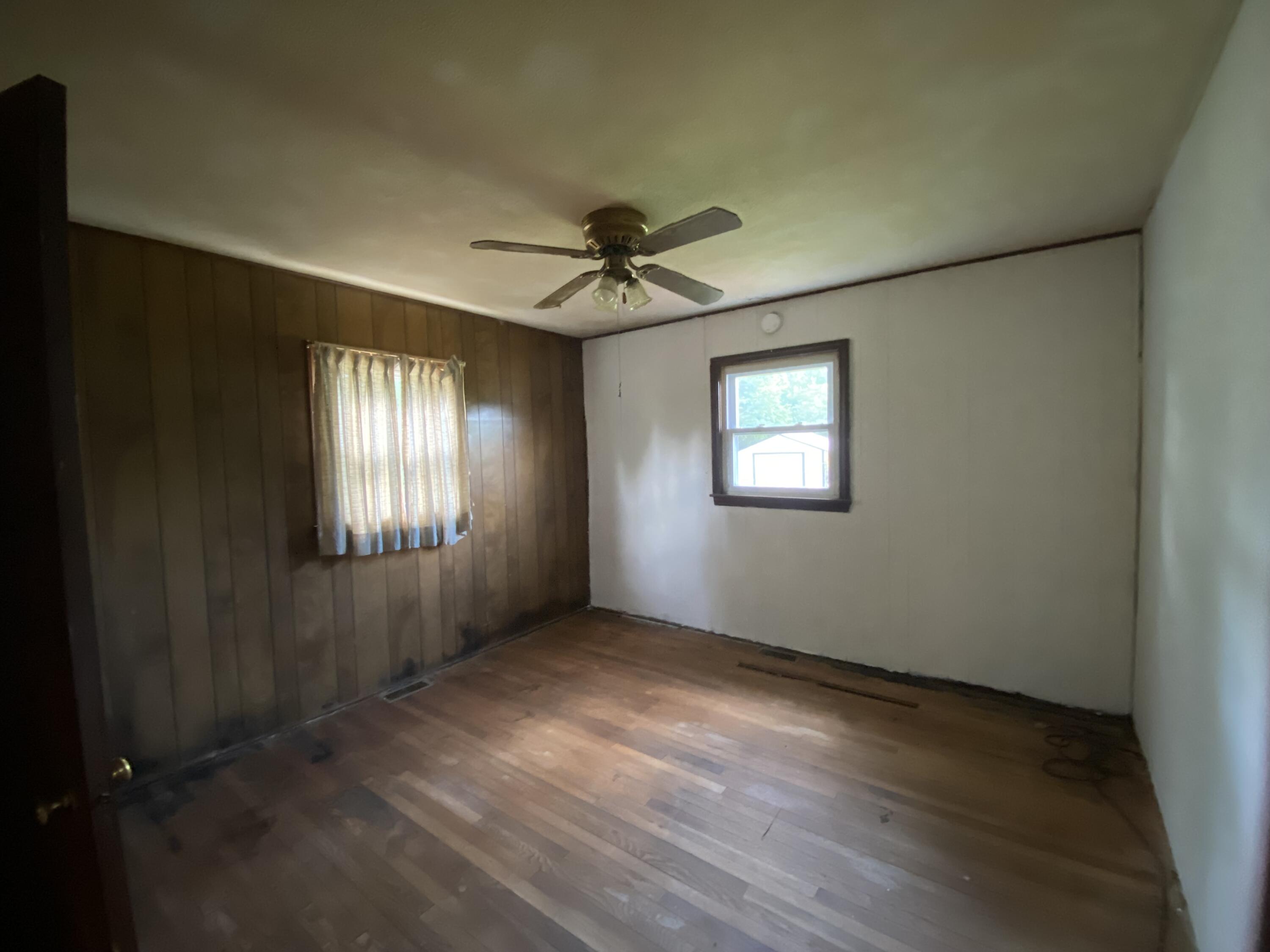 2202 Indian Ridge Road Johnson City, TN 37604 - Photo 9 of 18 9 - Bedroom 2
