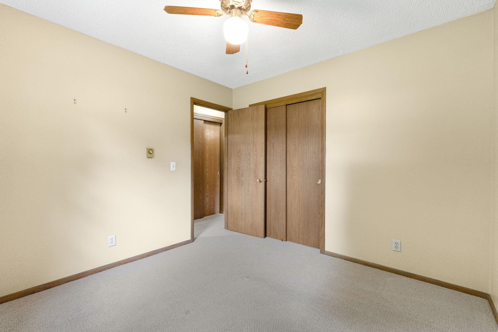 21 Yvonna Street Leesburg, IN 46538 - Photo 17 of 36