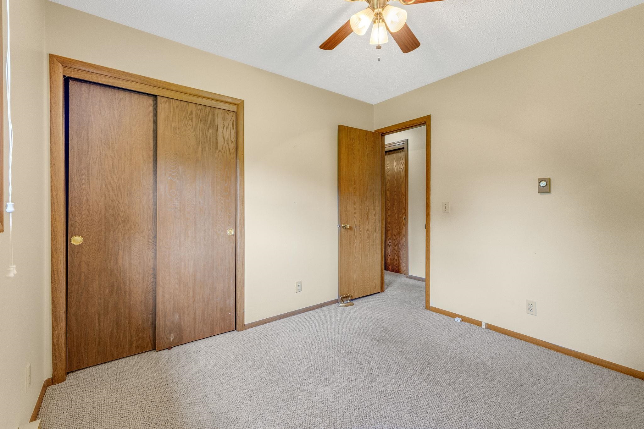 21 Yvonna Street Leesburg, IN 46538 - Photo 19 of 36