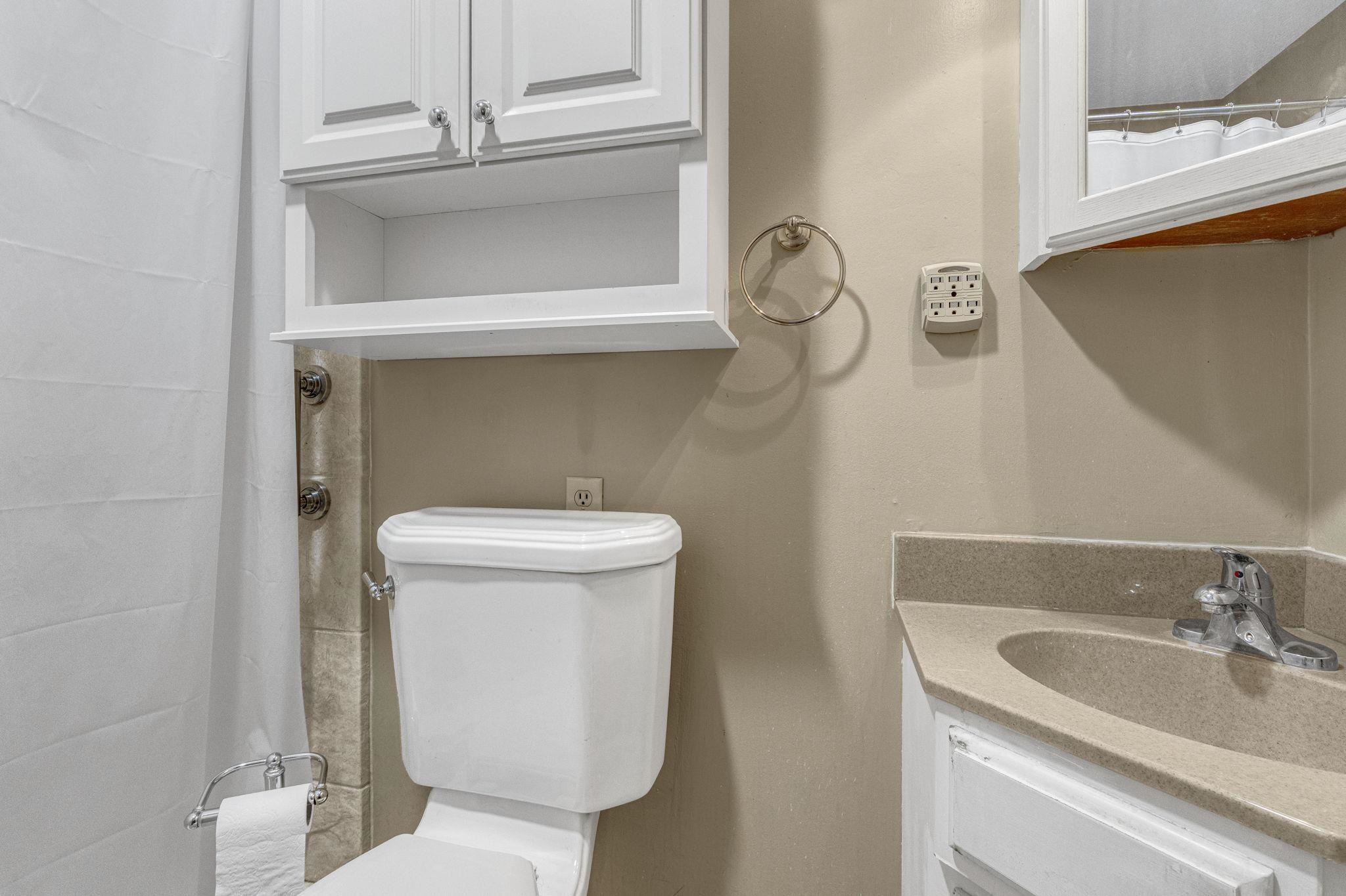 21 Yvonna Street Leesburg, IN 46538 - Photo 24 of 36