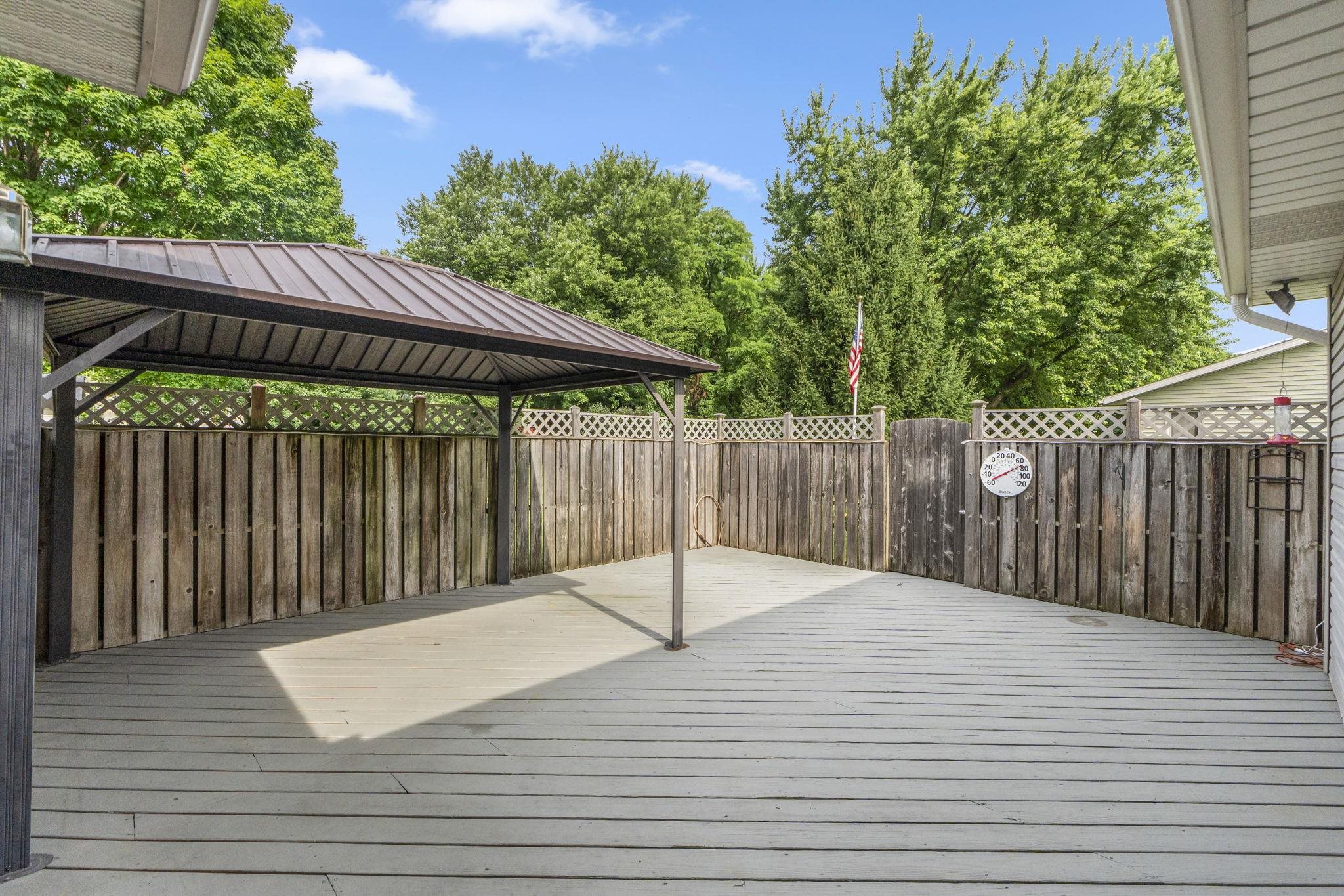 21 Yvonna Street Leesburg, IN 46538 - Photo 28 of 36