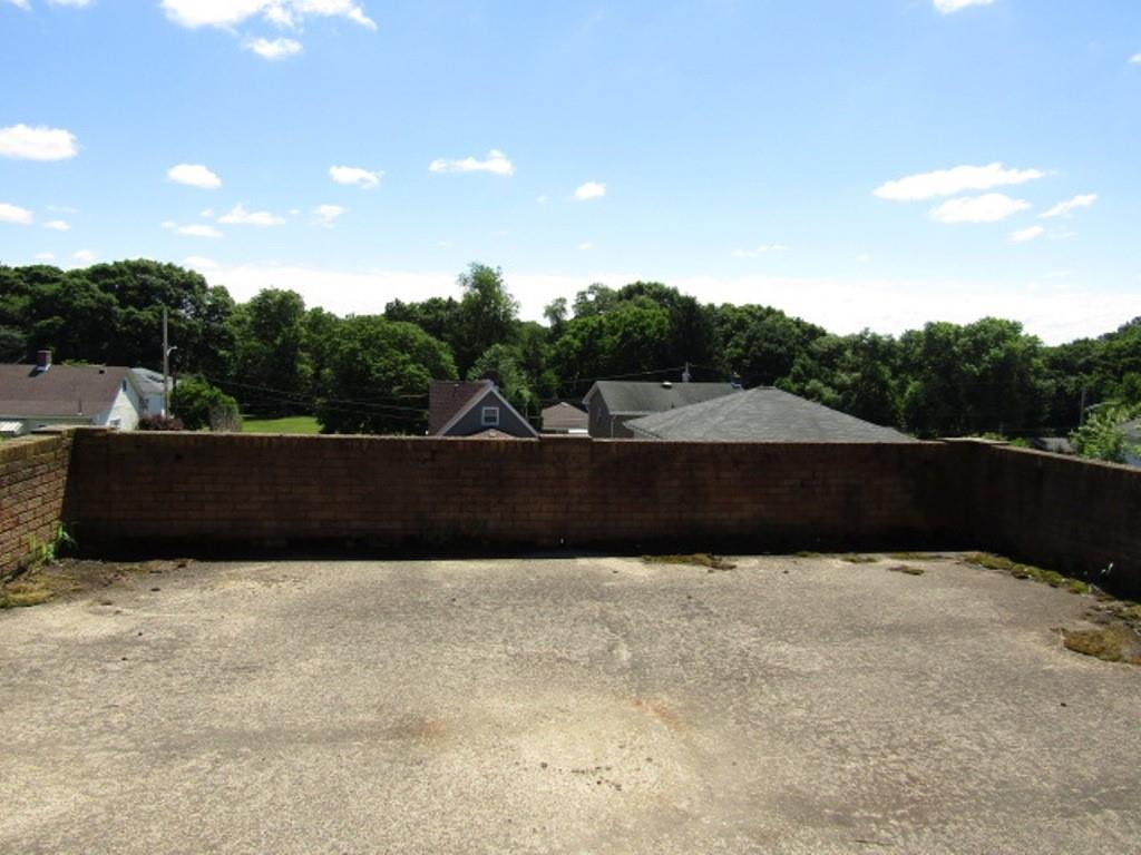 118 Euclid Avenue McKees Rocks, PA 15136 - Photo 3 of 23