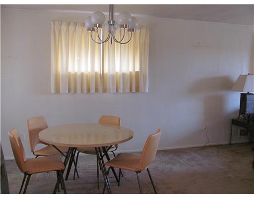426 Lindsay Road Carnegie, PA 15106 - Photo 3 of 18 Dining Room.