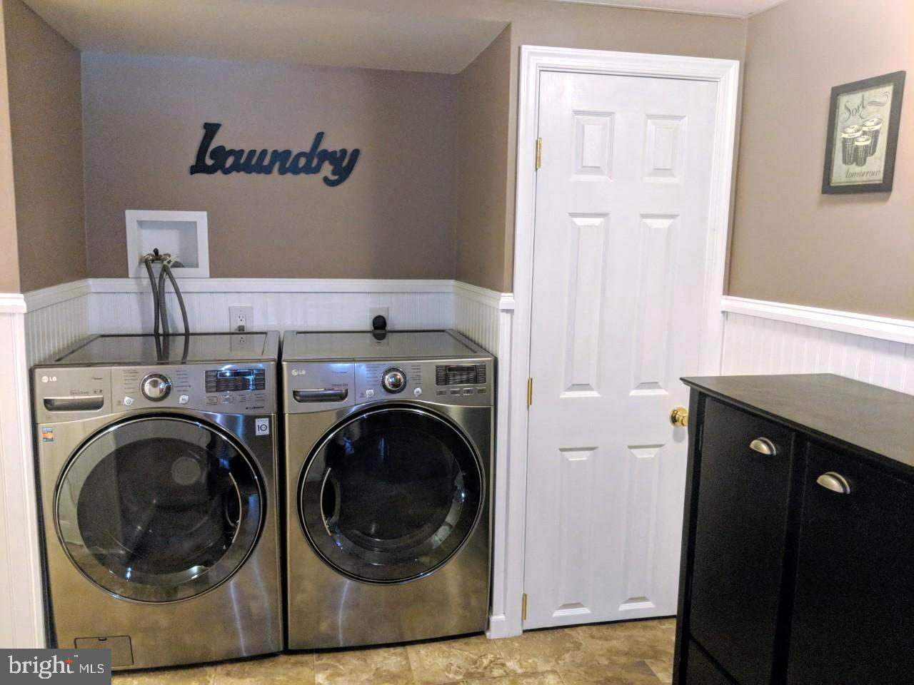1690 Oberlin Road Middletown, PA 17057 - Photo 43 of 55 spacious laundry room