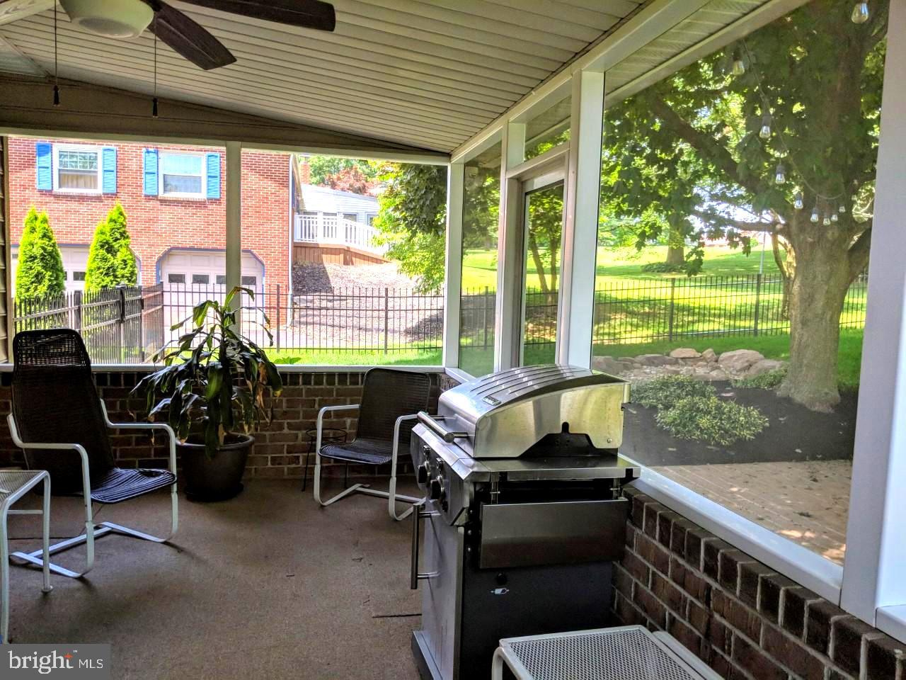 1690 Oberlin Road Middletown, PA 17057 - Photo 45 of 55 Screened in sun porch