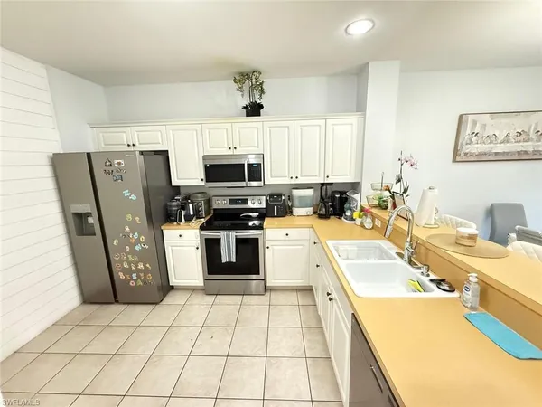 $2,500 | 6210 Wilshire Pines Circle, Unit 1, Naples, FL 34109