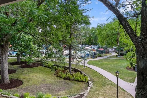 $219,000 | 269 Fontana Boulevard, Unit 570, Fontana, WI 53125